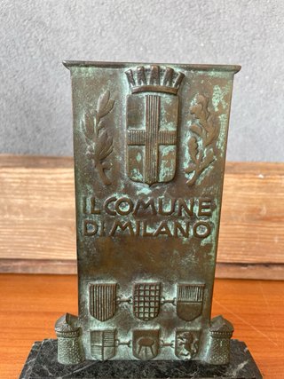 Scultura bronzo Costantino Affer Comune di Milano