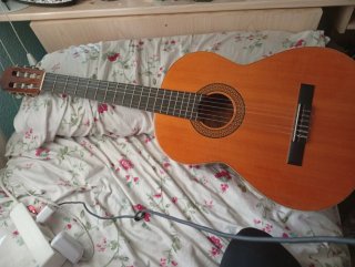 Guitarra española clásica ,cambio por violín adult