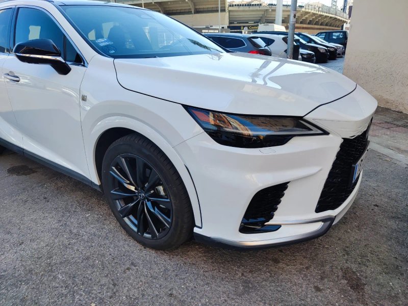 Lexus RX 2024 - foto 1