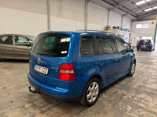 Volkswagen Touran Volkswagen Touran 2.0 TDI DSG ADVANCE