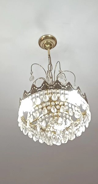 Lámpara de cristal antigua dorada