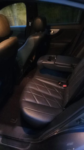 Infiniti FX30 2012