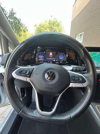 Volkswagen Golf 2021