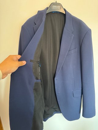 Traje azul de hombre ZARA (Chaqueta EUR 50 / Panta