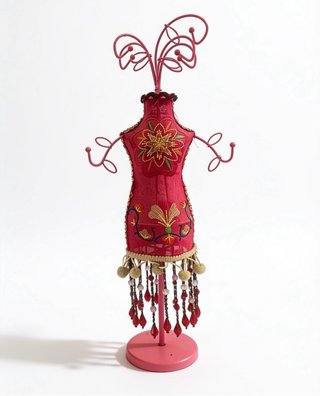 Porta joyas rojo y dorado con adornos