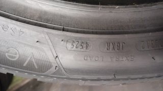 245/45 R19 102W GOODYEAR VECTOR 4SEASONS GEN-3