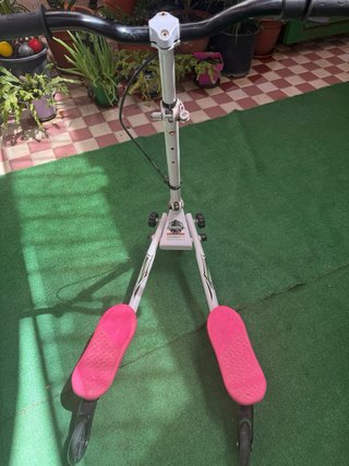Patinete de 3 ruedas rosa