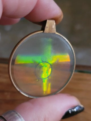 Colgante 3D con efecto iridiscente