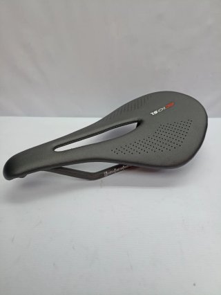 Sillín de carbono para bicicleta