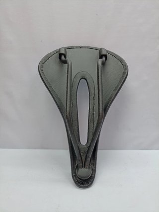 Sillín de carbono para bicicleta