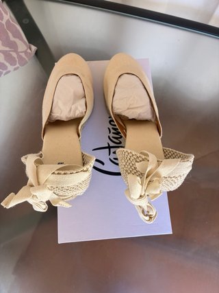 Alpargatas Castañer cuña beige 9cm