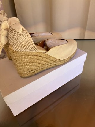 Alpargatas Castañer cuña beige 9cm
