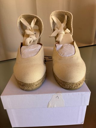 Alpargatas Castañer cuña beige 9cm