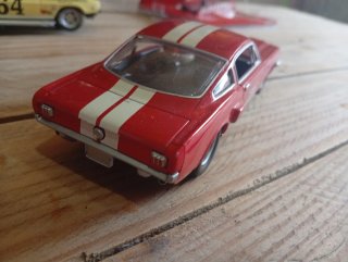 Scalextric Mustang GT 350 Rojo