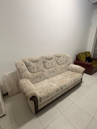 Sofá vintage floral tela y madera