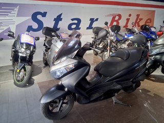 Suzuki Burgman 200 Negra