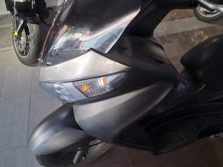 Suzuki Burgman 200 Negra
