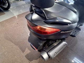 Suzuki Burgman 200 Negra