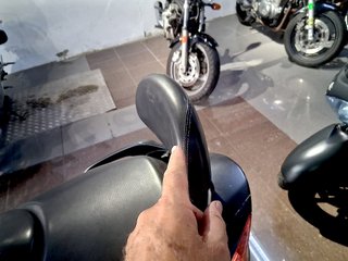 Suzuki Burgman 200 Negra