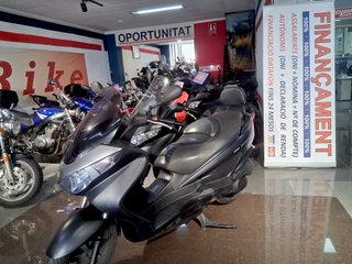 Suzuki Burgman 200 Negra