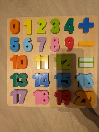 Puzzle de números de madera