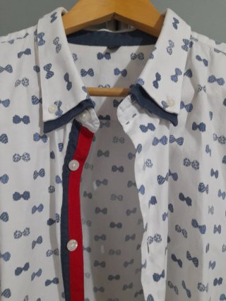 Camicia maniche corte fantasia papillon