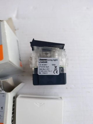 Interruptor de tarjeta Bticino Liv LN4549