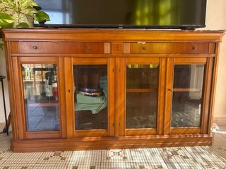 Aparador/vitrina clásica madera maciza