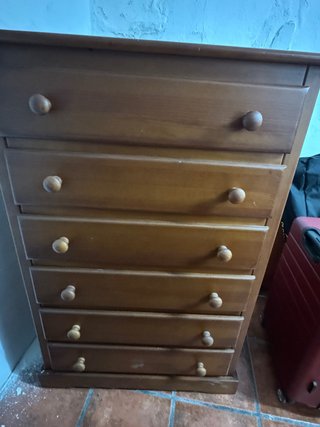 Cómoda de madera maciza