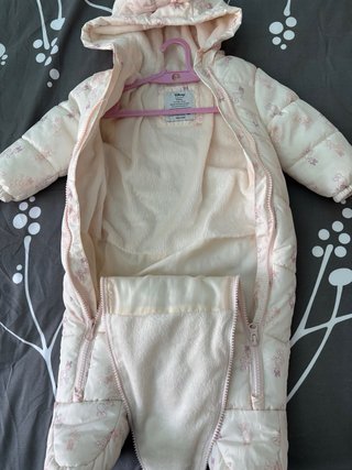 Buzo Minnie Mouse invierno bebé