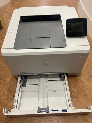 Impresora HP Color LaserJet Pro M255dw