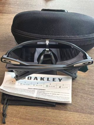Gafas de sol Oakley negras