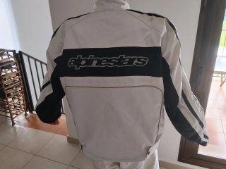 Chaqueta de moto negra