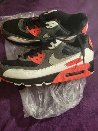 Nike Air Max 90 Gris y Naranja