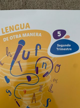 Lengua 5* Primaria, Edebe, De otra manera.
