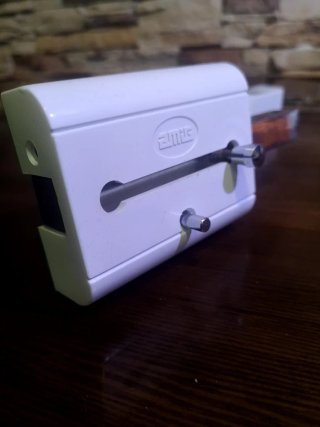 Amig - Cerrojo de Sobreponer de Alta Seguridad