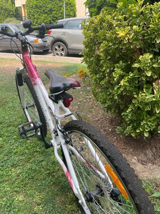 Bicicleta Rockrider Blanca y Roja