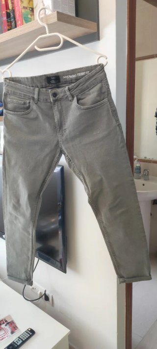 Pantalón vaquero gris skinny fit