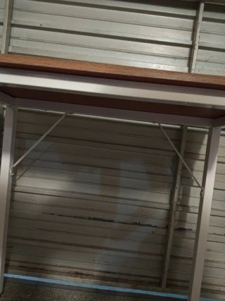 Escritorio madera y metal