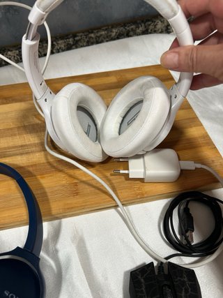 Lote : 2 Auriculares Inalámbricos Sony + Ratón