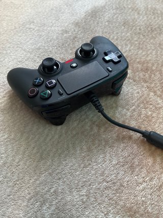 Mando Nacon PS4 con cable