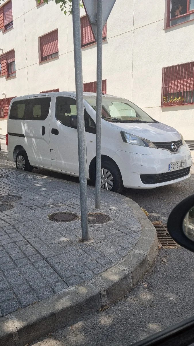 Nissan NV200 2012 - foto 1