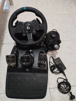 Volante Logitech G923 con Pedales y palanca cambio