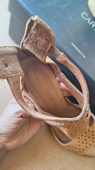 Sandalias Carmela Piel Talla 39 Caladas