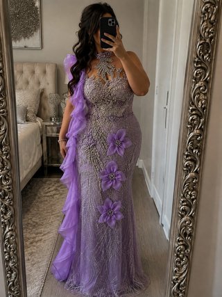 Vestido de fiesta morado y plateado boda gitana