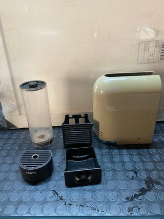 Cafetera Nespresso Krups (Repuestos).