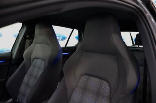 Volkswagen Golf GTE 1.4 TSI 245cv