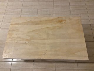 Mesa de centro madera y base cruzada