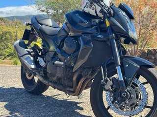 Kawasaki Z750 Naked Negra