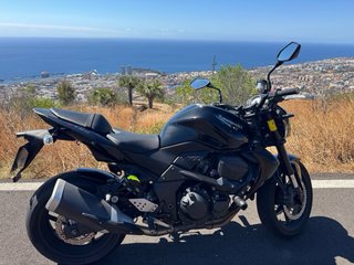 Kawasaki Z750 Naked Negra